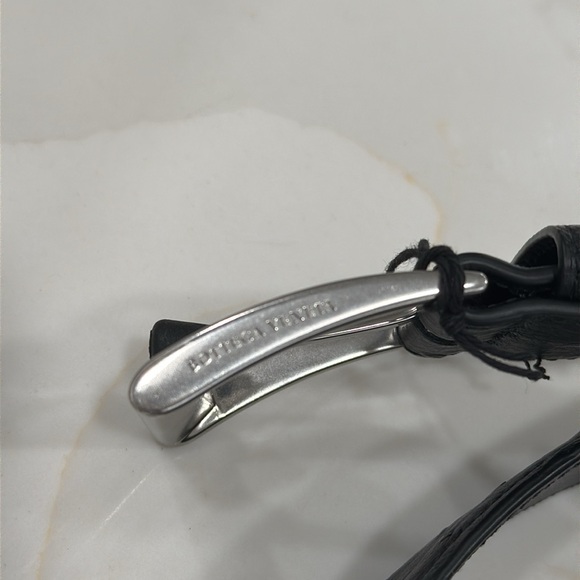 ⭐️⭐️⭐️SOLD⭐️⭐️⭐️Bottega Veneta Textured Dot Leather Belt - Picture 6 of 8